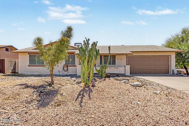 4219 W SUNNYSIDE Avenue, Phoenix, AZ