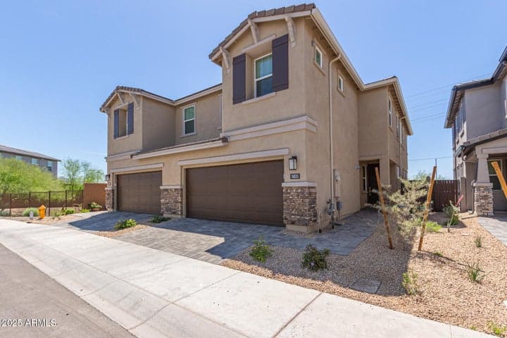 5835 E Rose Garden Lane, Phoenix, AZ