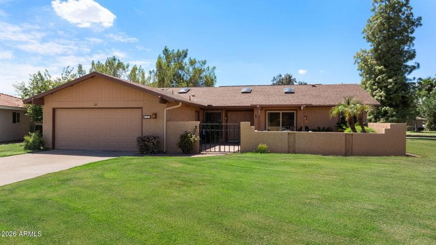 532 Leisure World --, Mesa, AZ