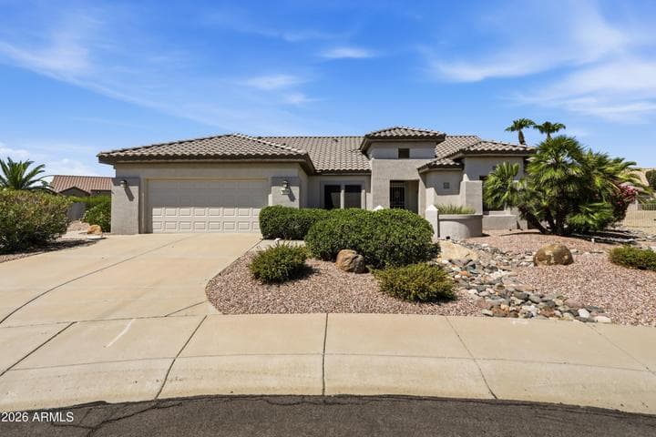15750 W LINKSVIEW Drive, Surprise, AZ