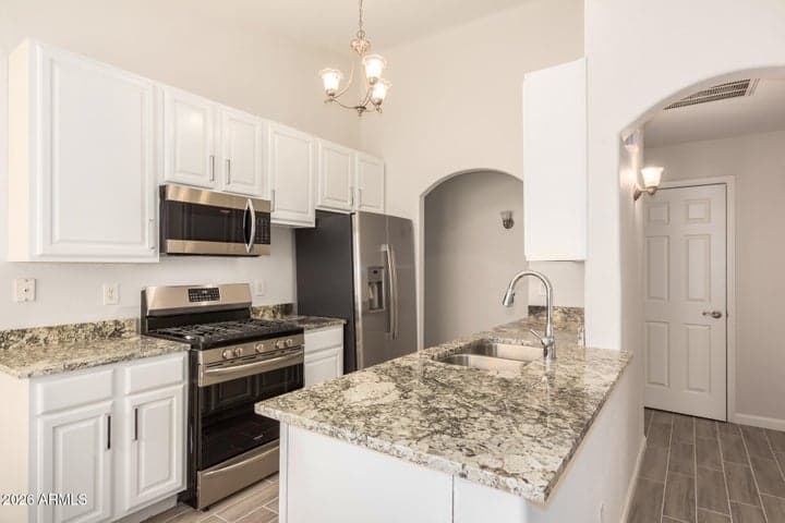 1851 E CARLA VISTA Drive, Gilbert, AZ