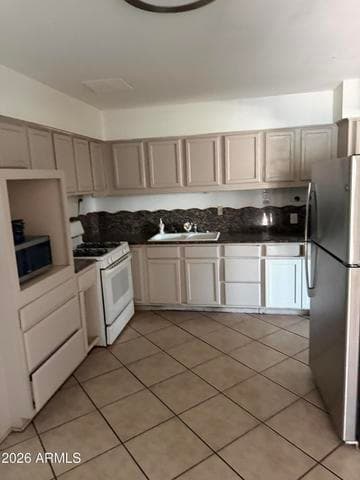 6952 W WOLF Street, Phoenix, AZ