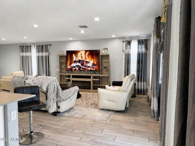 9444 W ROMA Avenue, Phoenix, AZ