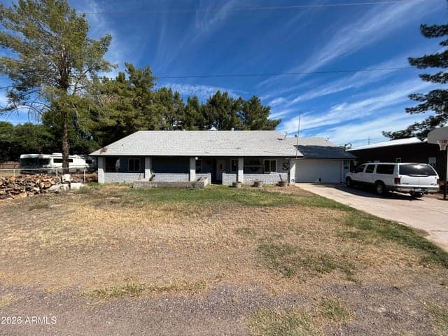 2538 E WALNUT Court, Gilbert, AZ