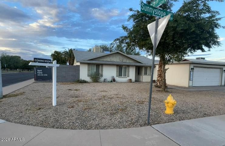 5650 W SUNNYSLOPE Lane, Glendale, AZ