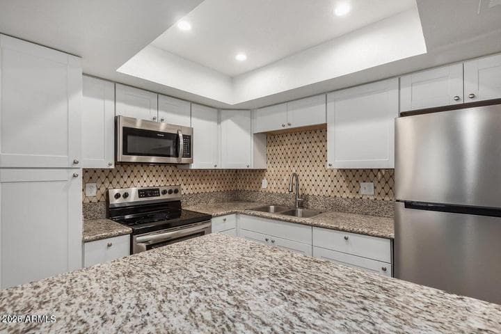 18202 N CAVE CREEK Road #209, Phoenix, AZ