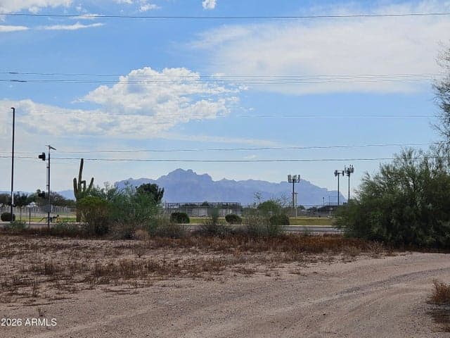 948 N CRISMON Road, Mesa, AZ