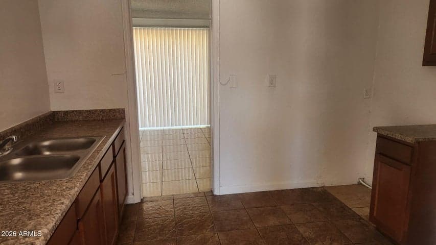 2240 W Morten Avenue #Apt A, Phoenix, AZ