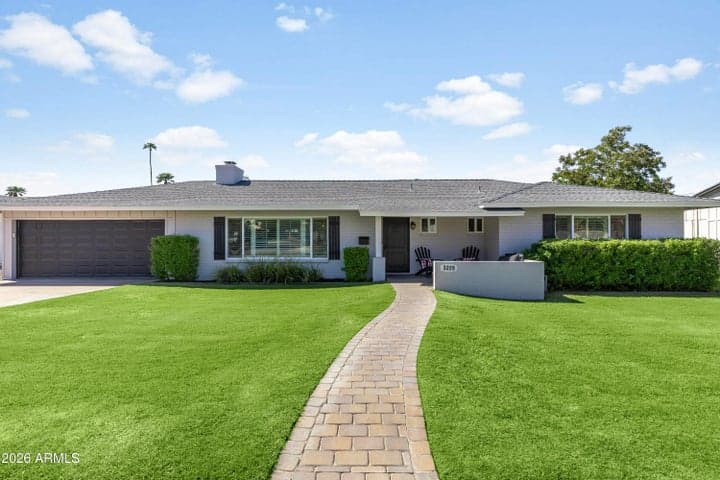 3229 E MONTECITO Avenue, Phoenix, AZ