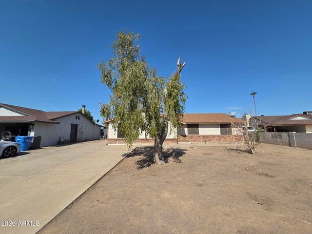 1910 N 42ND Drive, Phoenix, AZ