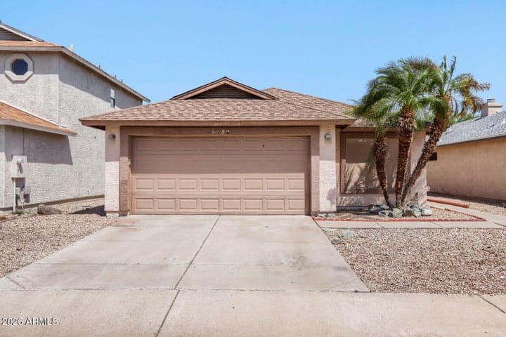 6450 W GOLDEN Lane, Glendale, AZ