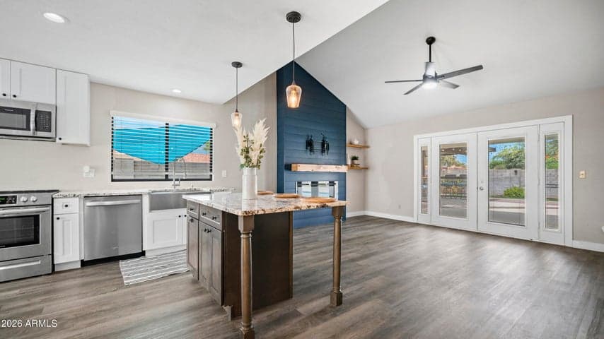 1532 E Morelos Street #<NEAT>, Chandler, AZ