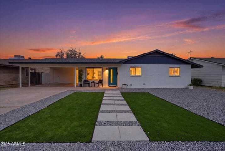 2302 E NISBET Road, Phoenix, AZ