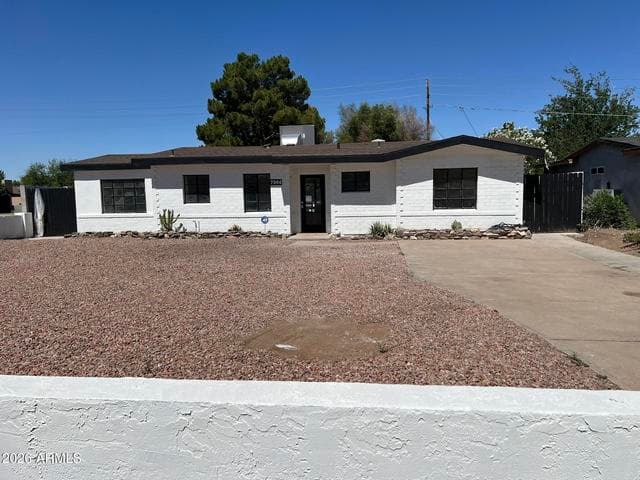 7004 N 14TH Street, Phoenix, AZ