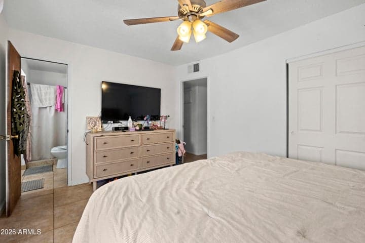 3401 W LAUREL Lane, Phoenix, AZ