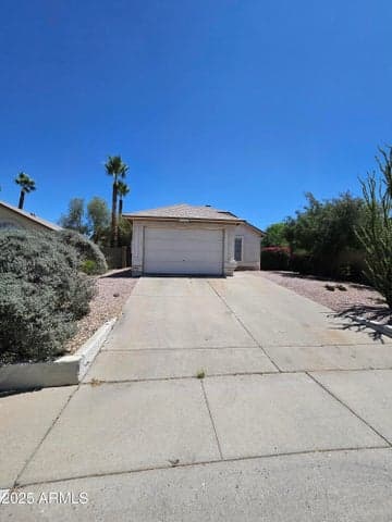 3040 E Bluefield Avenue, Phoenix, AZ