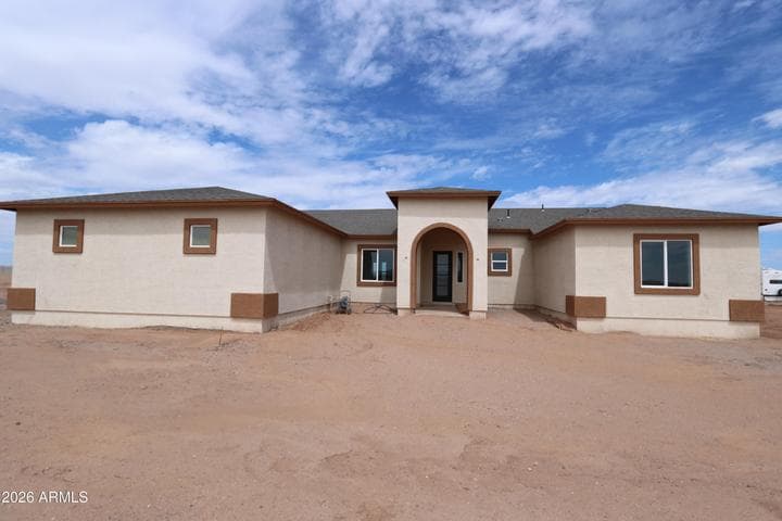 23316 W BARWICK Drive, Wittmann, AZ