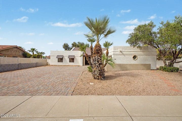 300 W CHILTON Street, Chandler, AZ