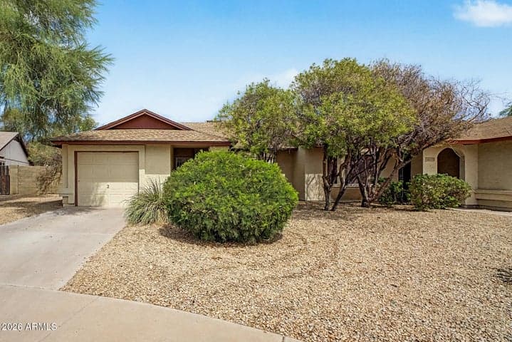 5614 W BUFFALO Street, Chandler, AZ
