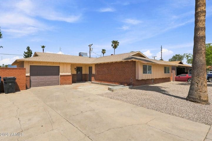 3720 W BETHANY HOME Road, Phoenix, AZ