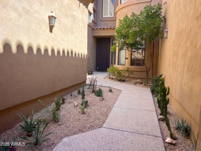 19550 N GRAYHAWK Drive #2028, Scottsdale, AZ
