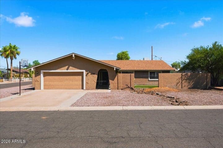 686 W 22ND Avenue, Apache Junction, AZ