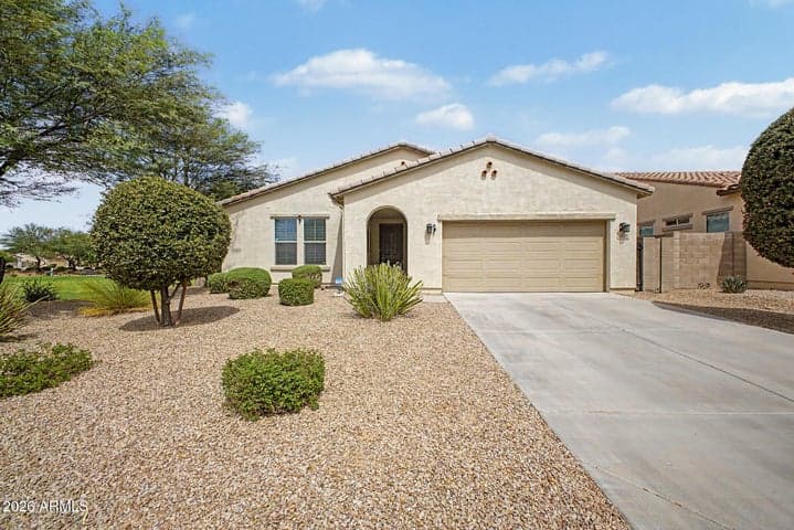 1572 E LUNA BLANCA Way, San Tan Valley, AZ