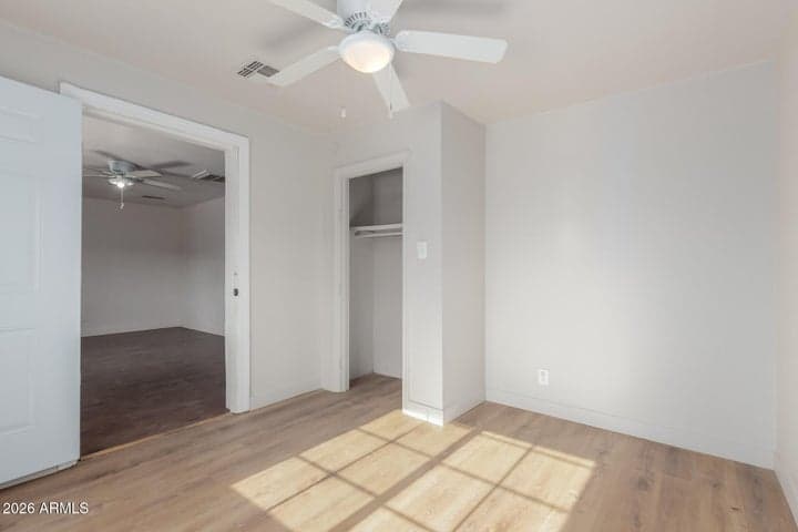 3622 W SUNLAND Avenue, Phoenix, AZ