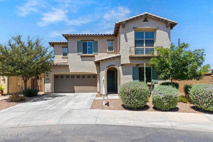 130 N BAY Drive, Gilbert, AZ