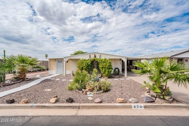 650 S PARK VIEW Circle, Mesa, AZ