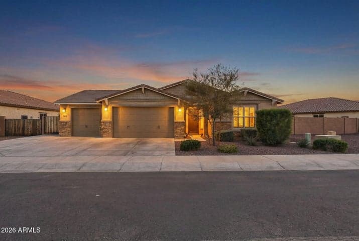18335 W WOLF Street, Goodyear, AZ