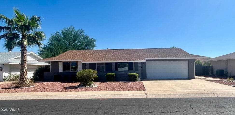 9325 W ARROWHEAD Drive, Sun City, AZ