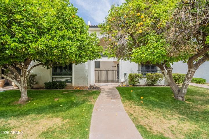 7640 E MINNEZONA Avenue, Scottsdale, AZ