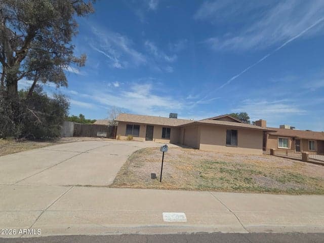 3740 W REDFIELD Road, Phoenix, AZ
