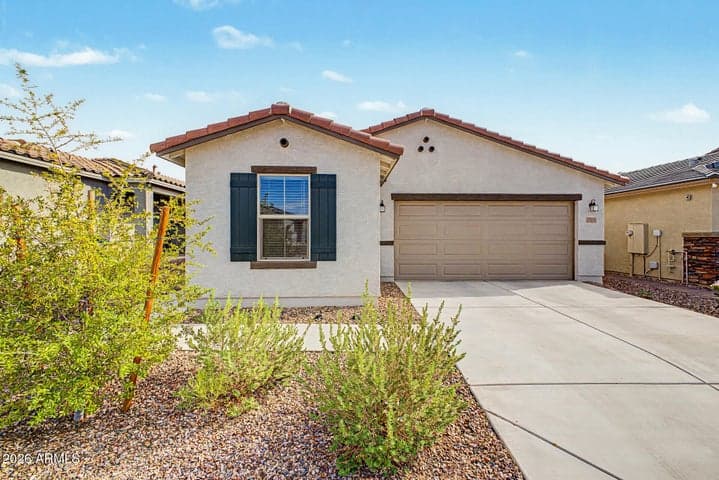 2821 W LA MIRADA Drive, Laveen, AZ