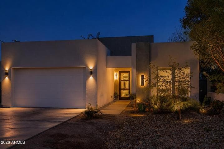 2826 N 28TH Place, Phoenix, AZ