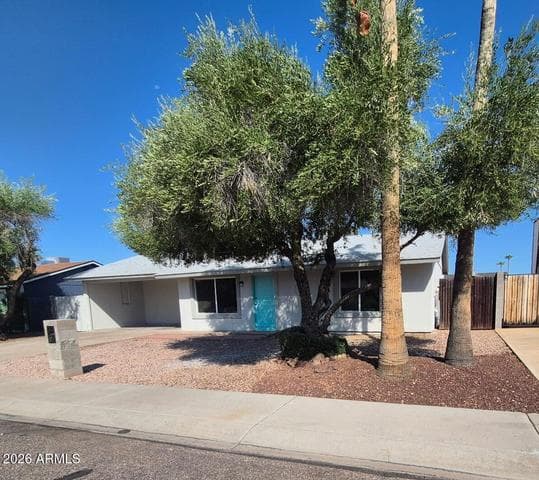 3310 E ANGELA Drive, Phoenix, AZ