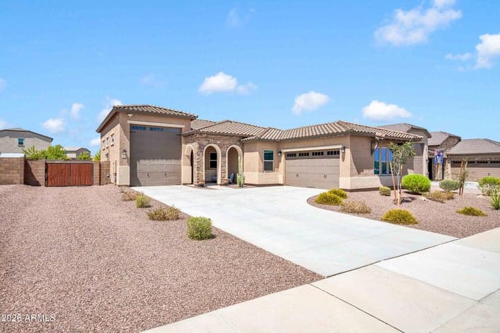 17234 W ROYAL PALM Road, Waddell, AZ