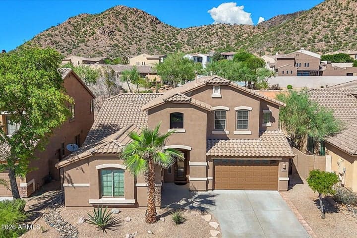 2406 W OLD PAINT Trail, Phoenix, AZ
