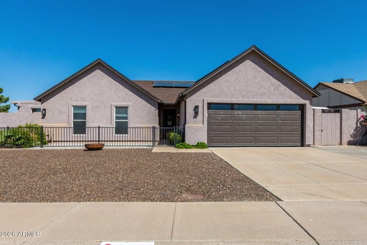 6534 W GRANDVIEW Road, Glendale, AZ
