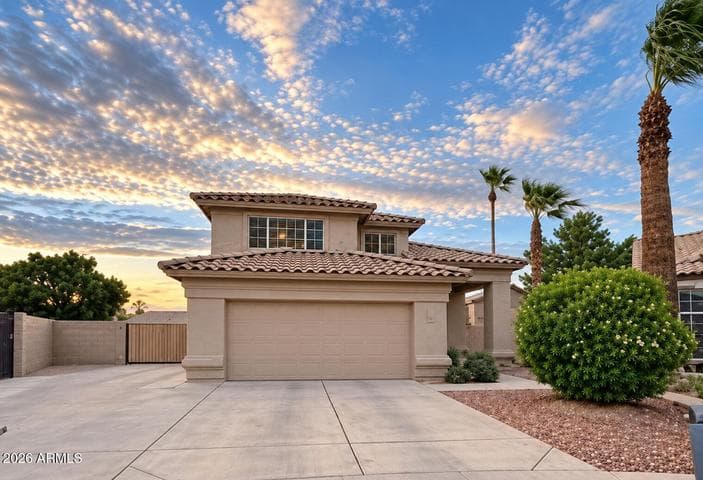 7427 W HILL Lane, Glendale, AZ