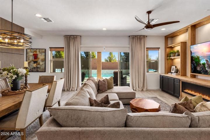 17270 W AUBREY Lane, Surprise, AZ