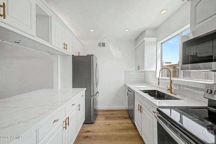 4600 N 68TH Street #304, Scottsdale, AZ