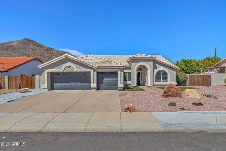 5538 W FALLEN LEAF Lane, Glendale, AZ