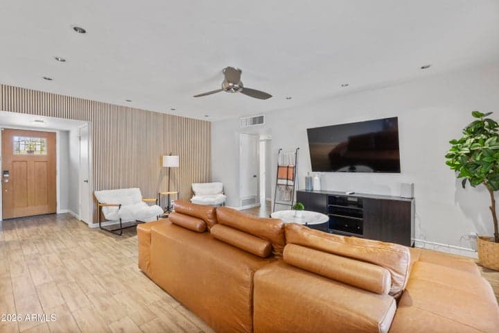 6836 E CHEERY LYNN Road, Scottsdale, AZ