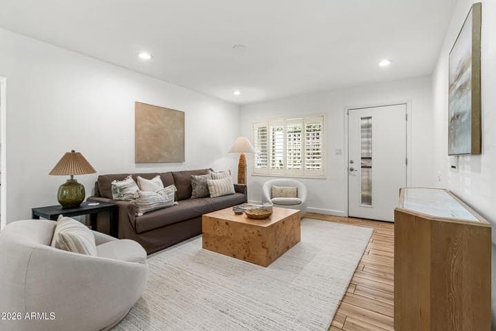 2534 E MEADOWBROOK Avenue, Phoenix, AZ