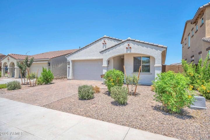 8830 W PASADENA Avenue, Glendale, AZ