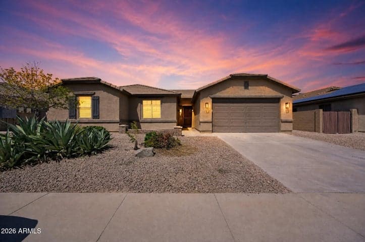 22180 W ASHLEIGH MARIE Drive, Buckeye, AZ