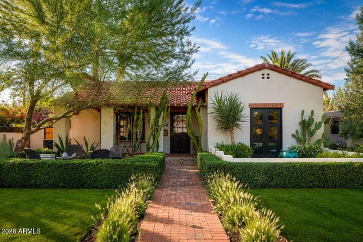 61 W WILSHIRE Drive, Phoenix, AZ