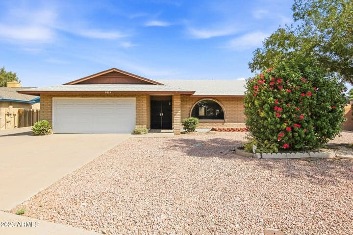 5914 W HARMONT Drive, Glendale, AZ